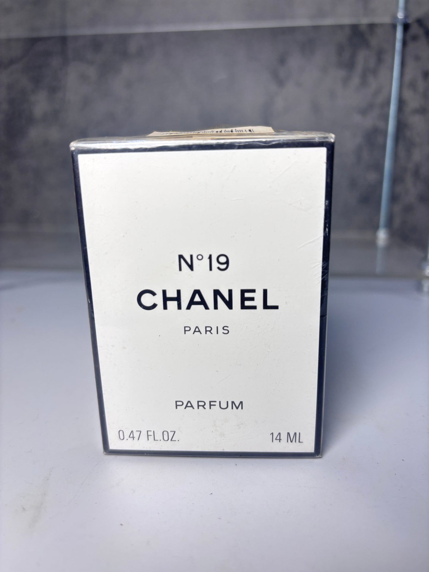 Chanel - Women Chanel N°19 Parfum Parfum Parfum 14 ml   - INSTOCK 270126