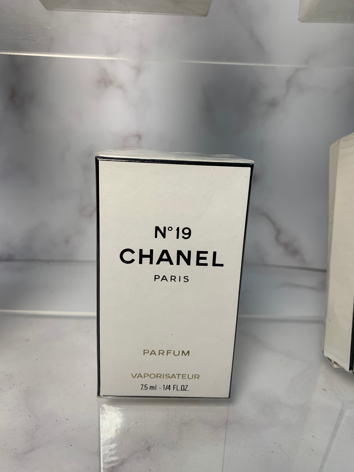 Sealed Chanel No. 19 parfum perfume 7.5 ml 1/4 oz - 060224