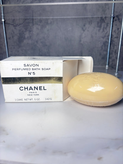 Chanel - Unisex Chanel No. 5 Perfumed Bath Soap Perfumed Bath Soap Parfum 142g   - INSTOCK 270126