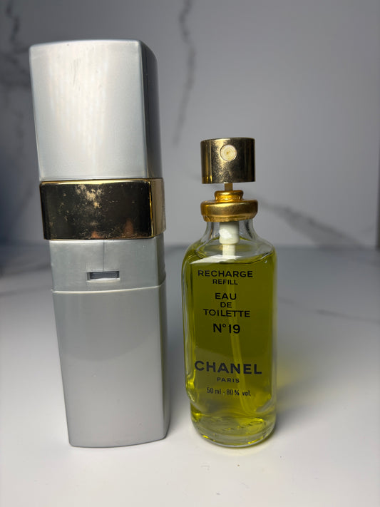 Auth Chanel No. 19  50ml 1.7 oz Eau de Toilette EDT  - 120225