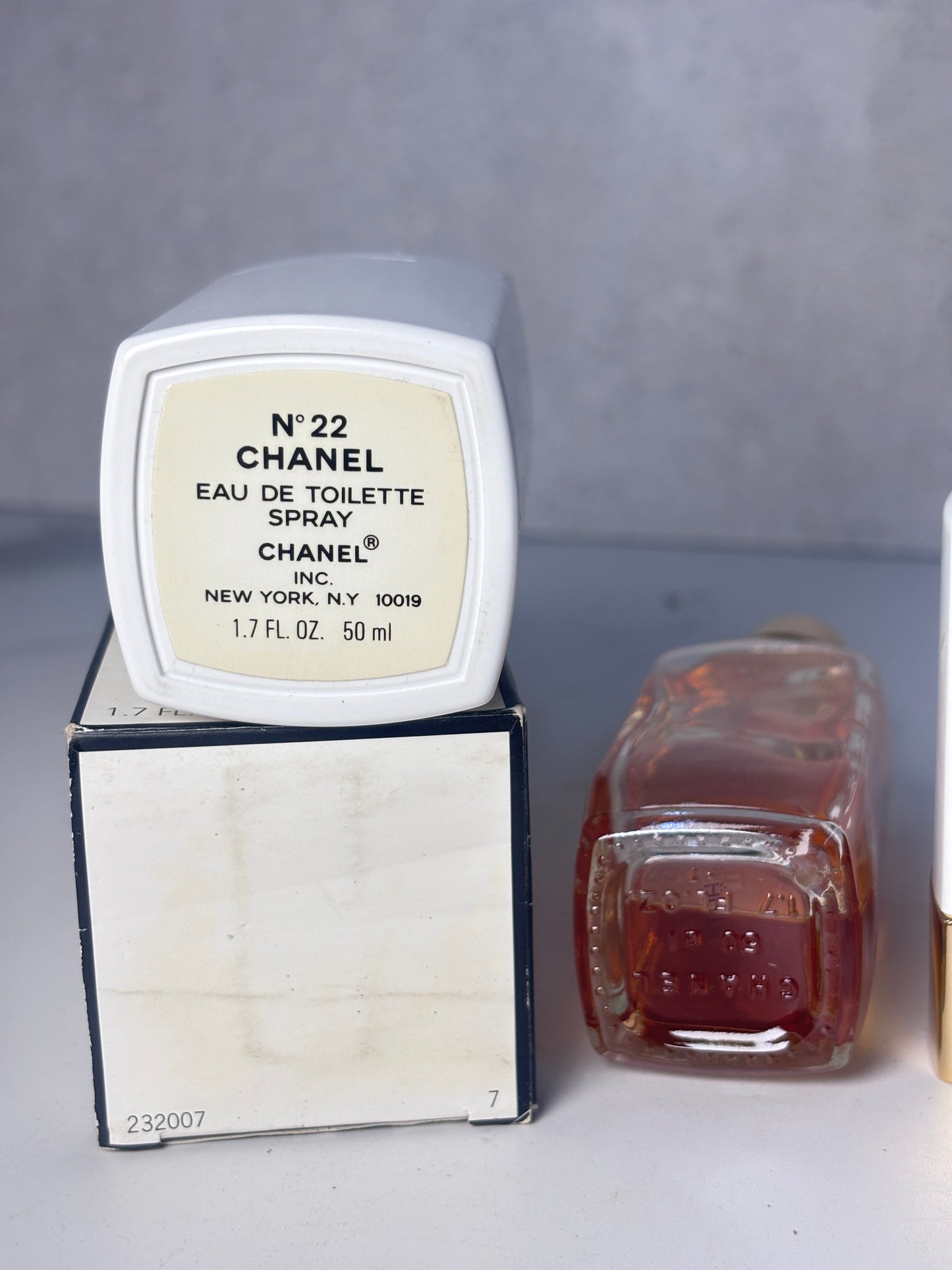 Chanel - Women Chanel No. 22 Eau de Toilette  EDT 50 ml   - INSTOCK 250426