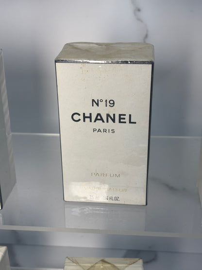 Sealed Chanel No. 19 7ml 1/4 oz Parfum 10ml 1/3 oz Parfum - 280225