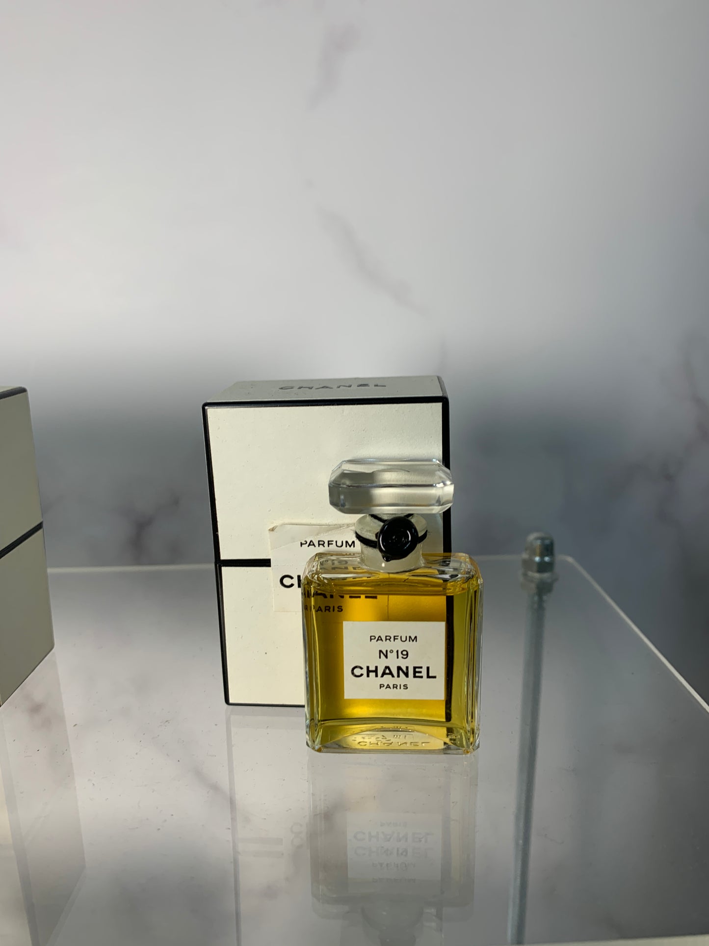 Rare Chanel No. 19 7ml 1/4 oz Parfum Perfume - 250324 D