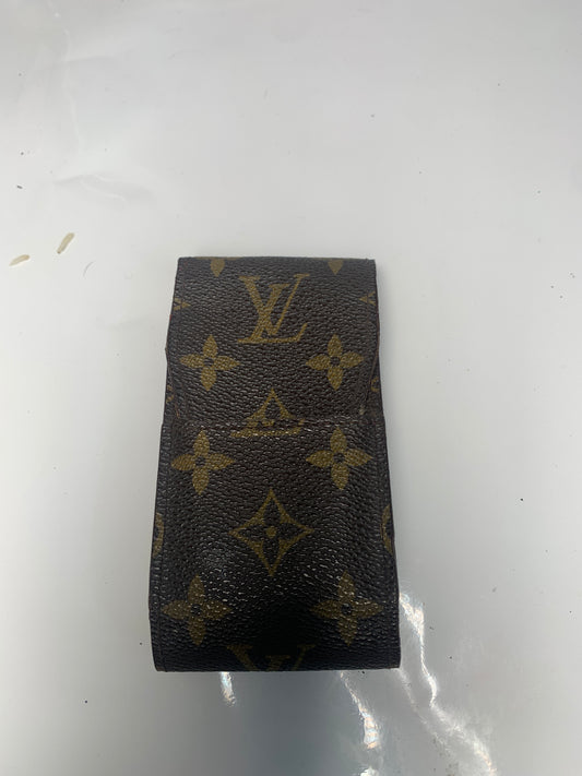 Rare Women Louis Vuitton mobile holder wallet    - 040424