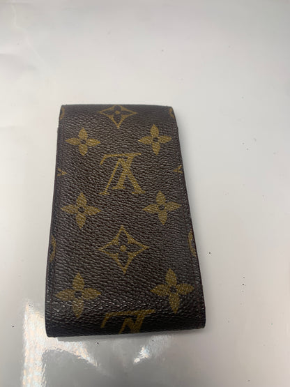 Rare Women Louis Vuitton mobile holder wallet    - 040424