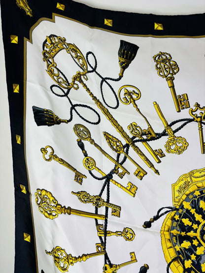 Auth Hermes Scarf Silk Black 90 x 90cm  - 070524