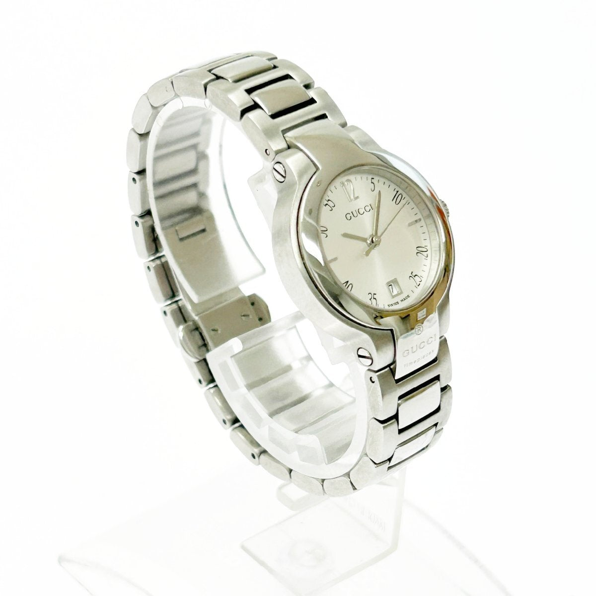 Rare Women Gucci silver tone watch with box Mint Cond - 060624