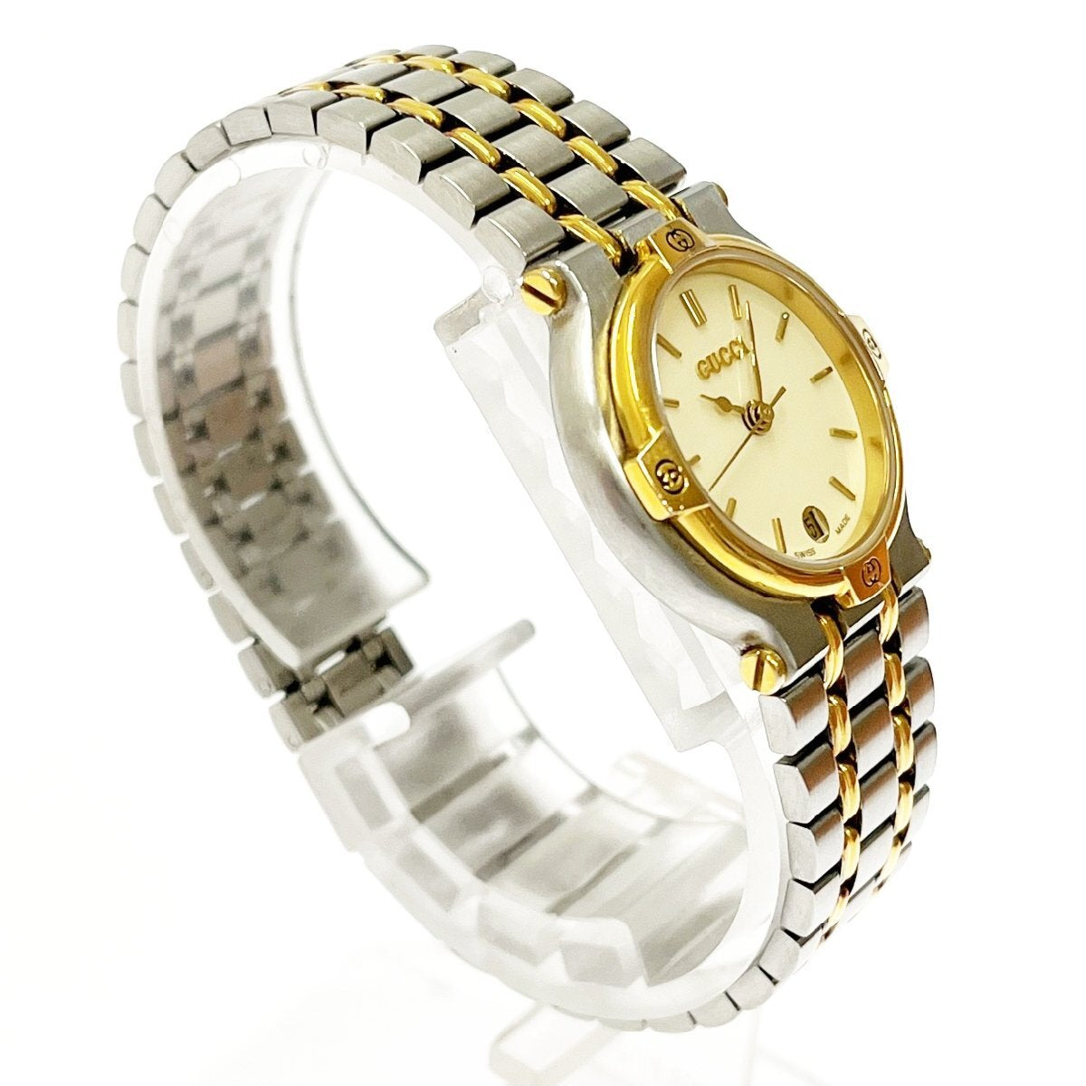 Rare Women Gucci gold tone watch mint cond  - 060624