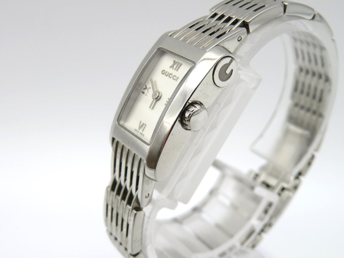 Rare Womenn Gucci silver tone watch  - 060624