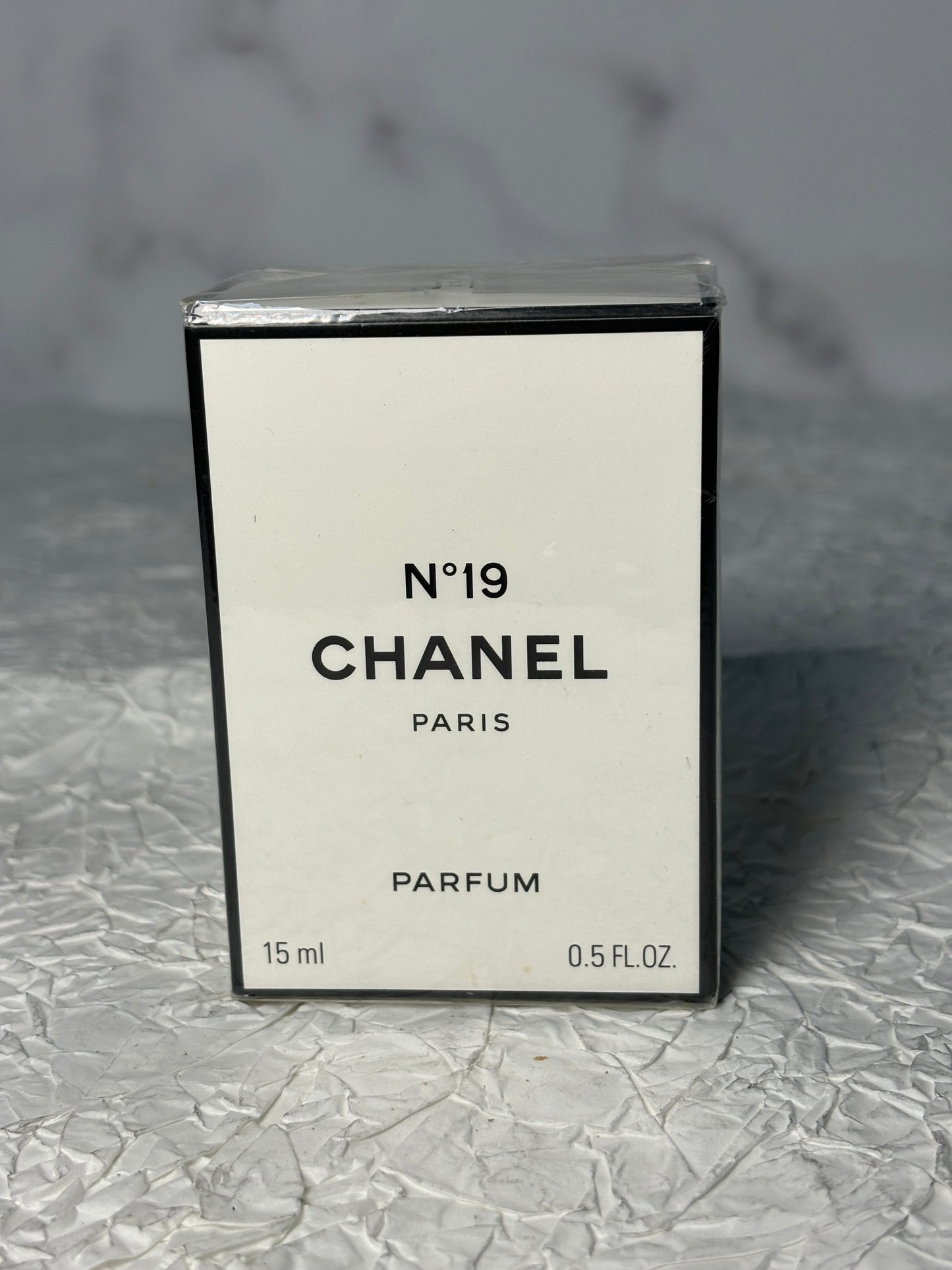 Sealed Chanel No. 19 15ml 1/2 oz Parfum perfume 80's    - 040824