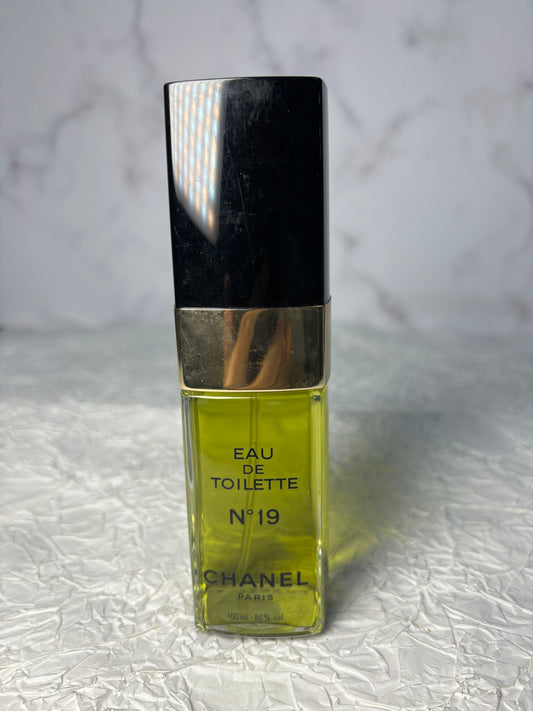 Chanel No. 19 100ml 3.4 oz EDT Eau de Toilette    - 040824