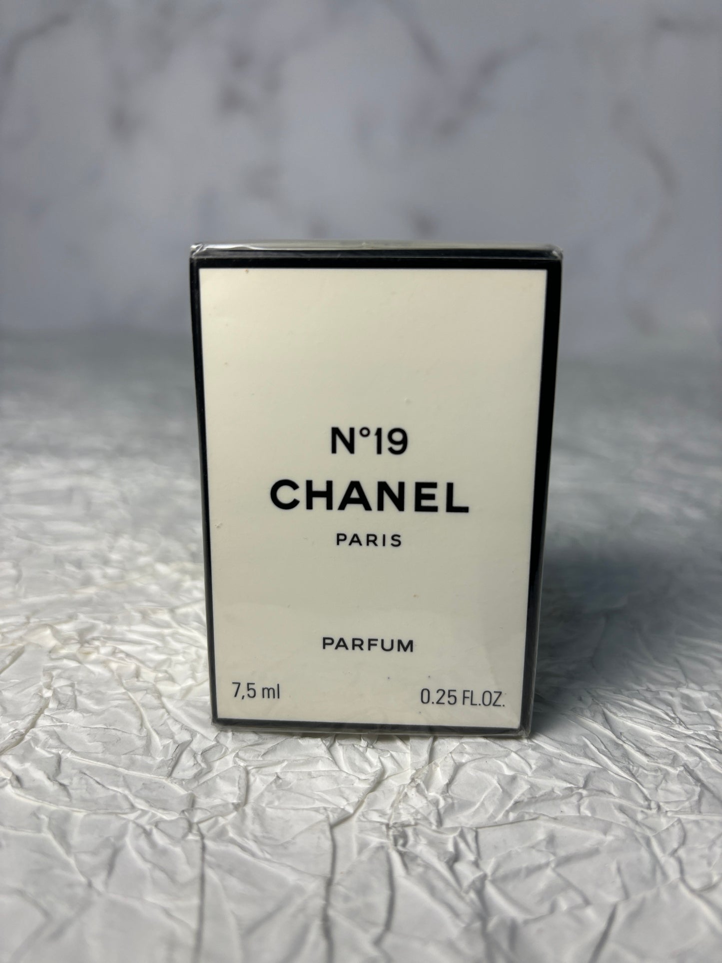 Sealed Chanel No. 19 7.5ml 1/4 oz Parfum Perfume   - 230824