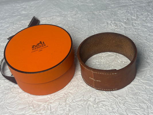 Auth Hermes bracelet leather with box