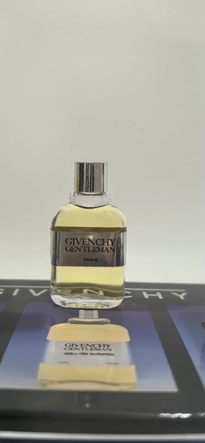 220826-170 Givenchy Givenchy Classic 7ml 0.2 oz
