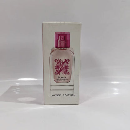 020926-91 Givenchy blooming flowers