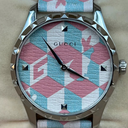 291024-8 Gucci women's watch with box