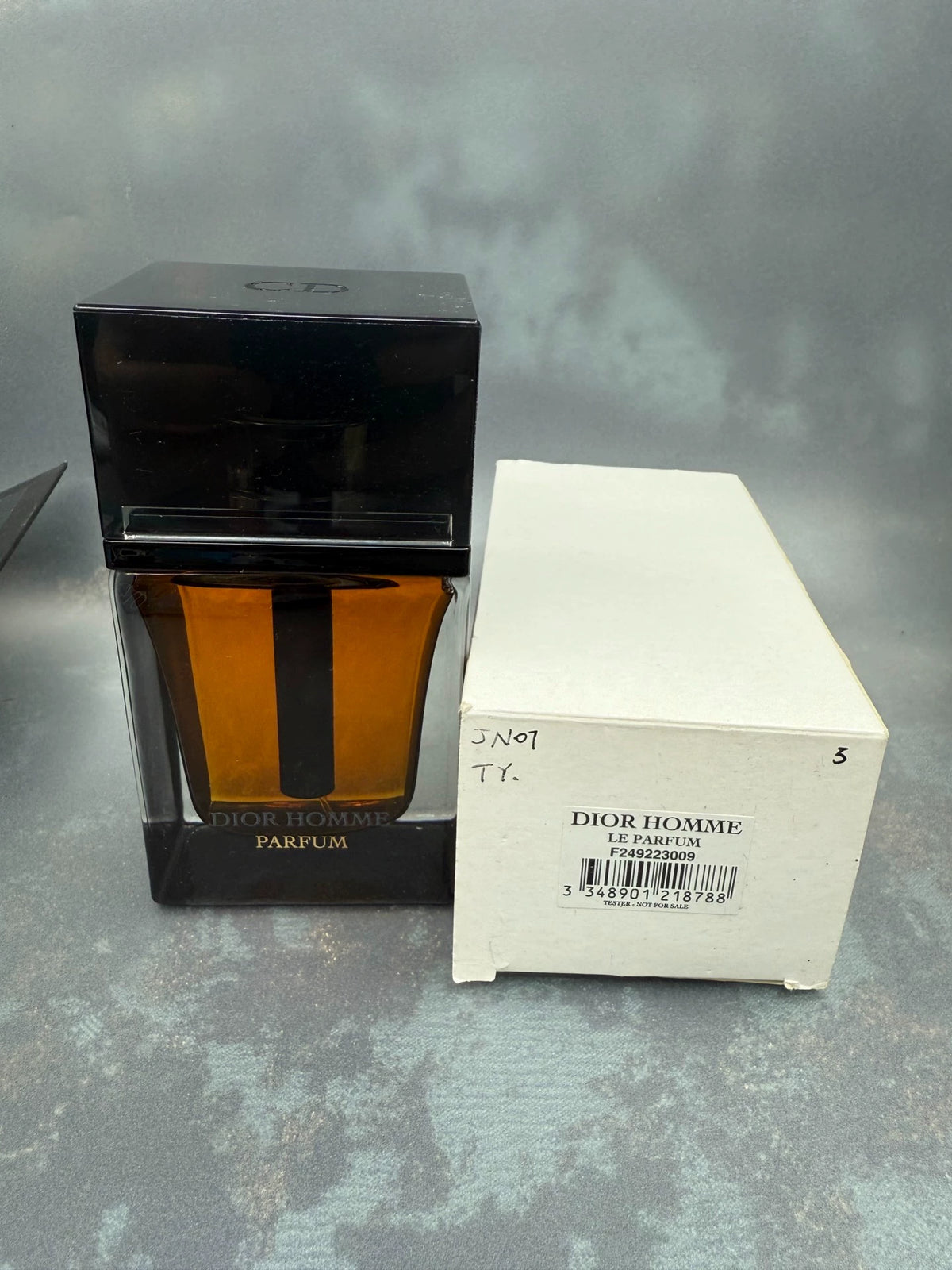 300926-93 Dior Homme Parfum Parfum 75ml 2.5 oz