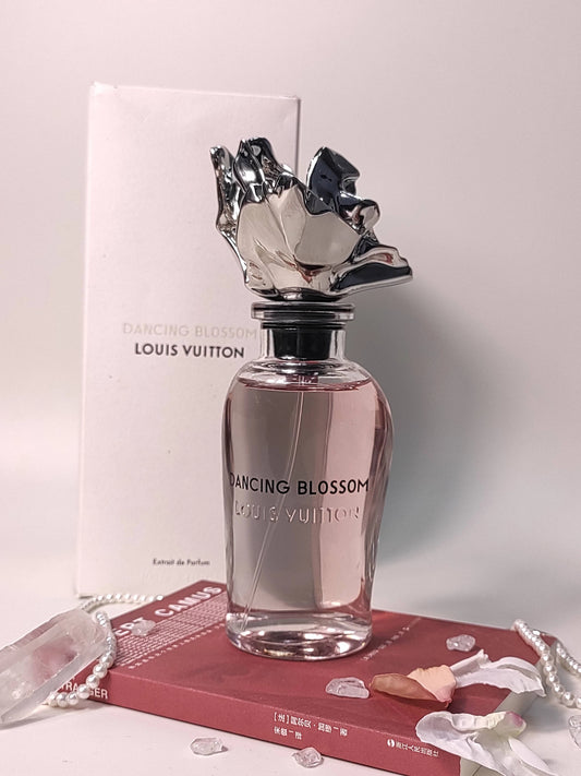 090326-79 - Louis Vuitton Dancing Blossom Extrait de Parfum 75ml
