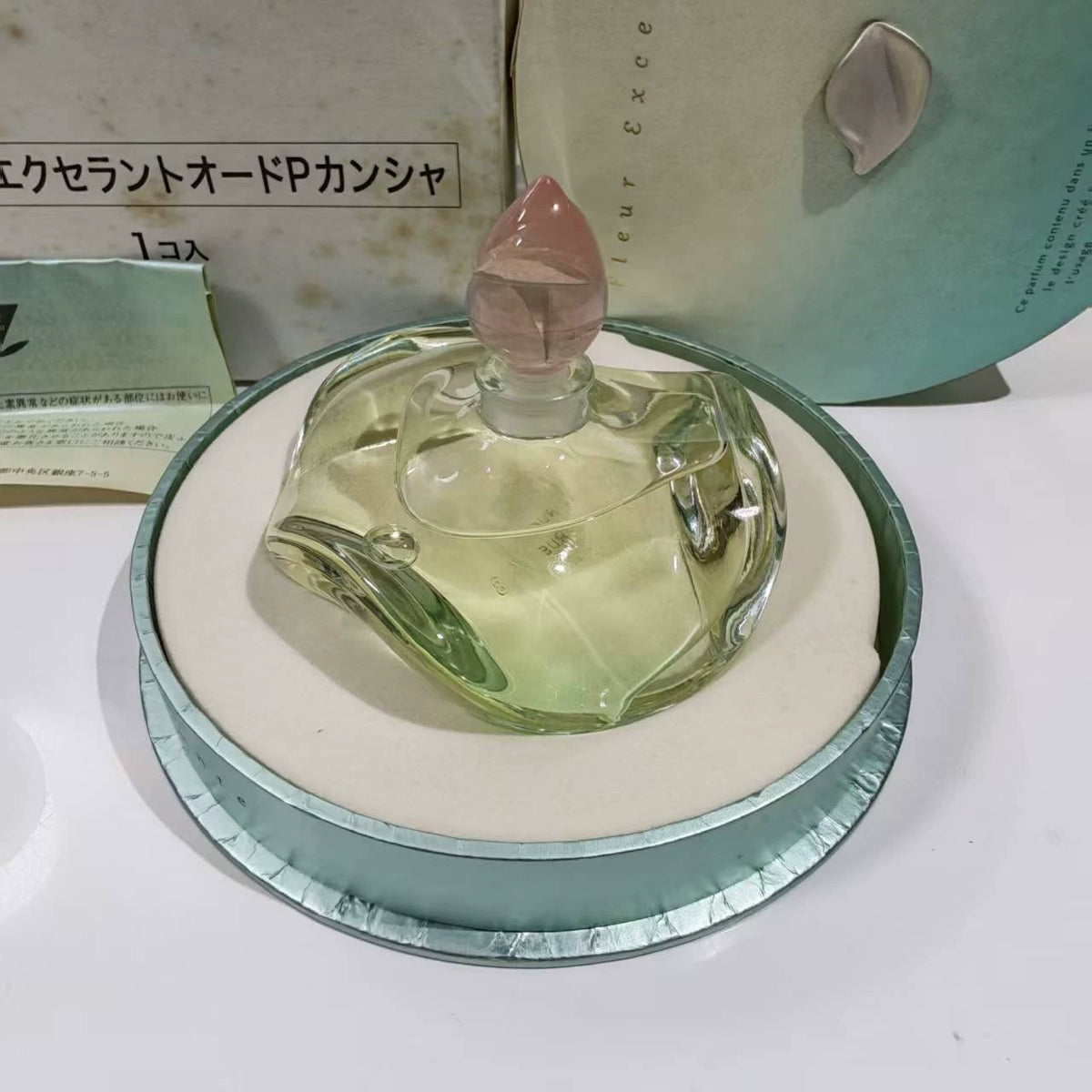 020926-554 shiseido shseido lotus
