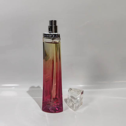 020926-552 Givenchy Alluring Charm