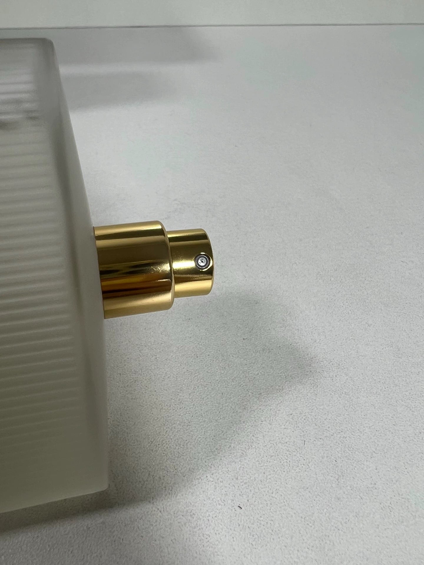 070926-6 TF Daytime With Perfume 100ml 3.4 oz