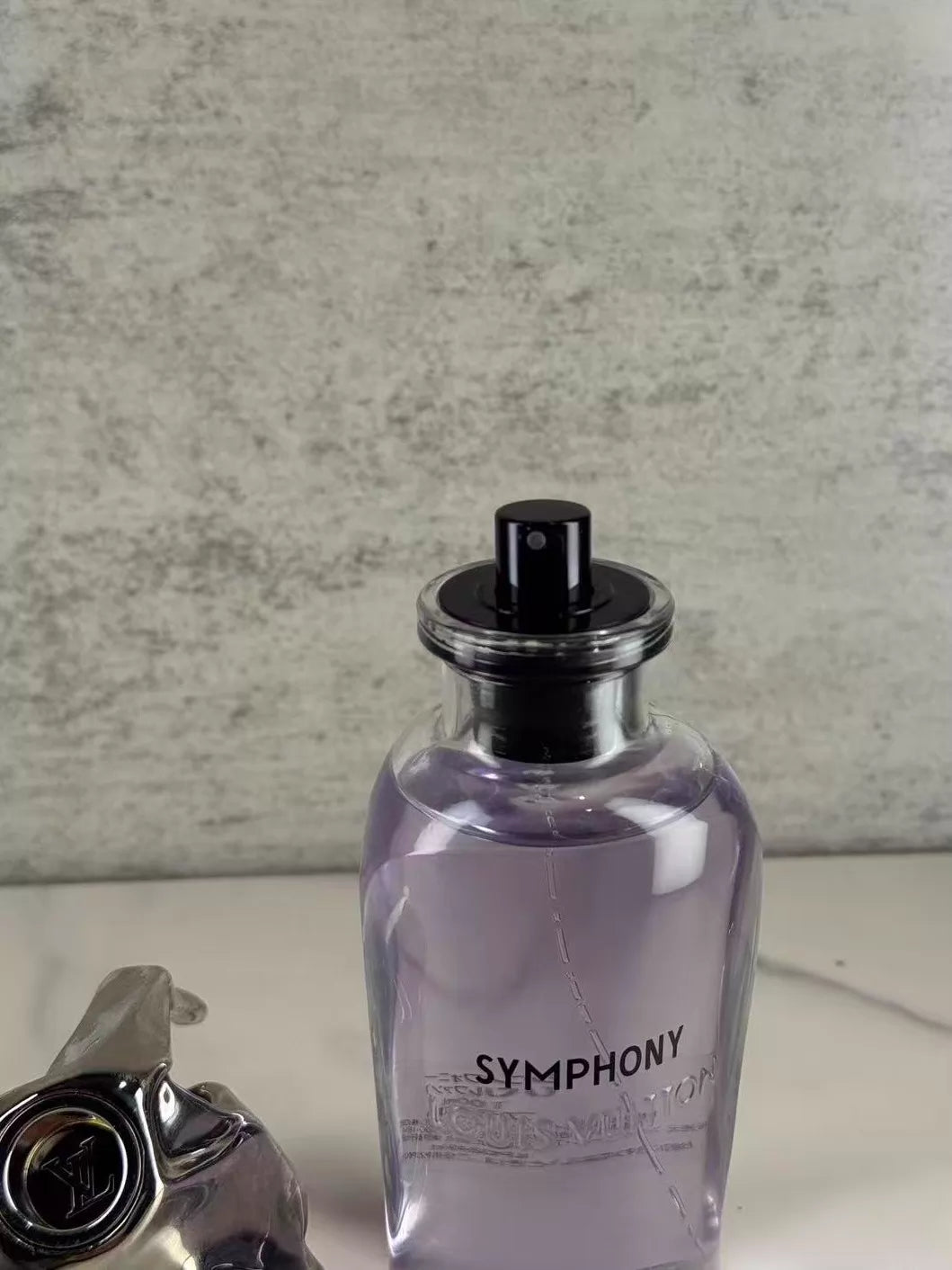 040426-43 Lv Symphony 100ml 3.4 oz