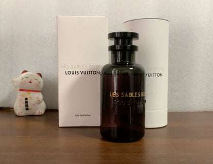 130926-30 Louis Vuitton LV