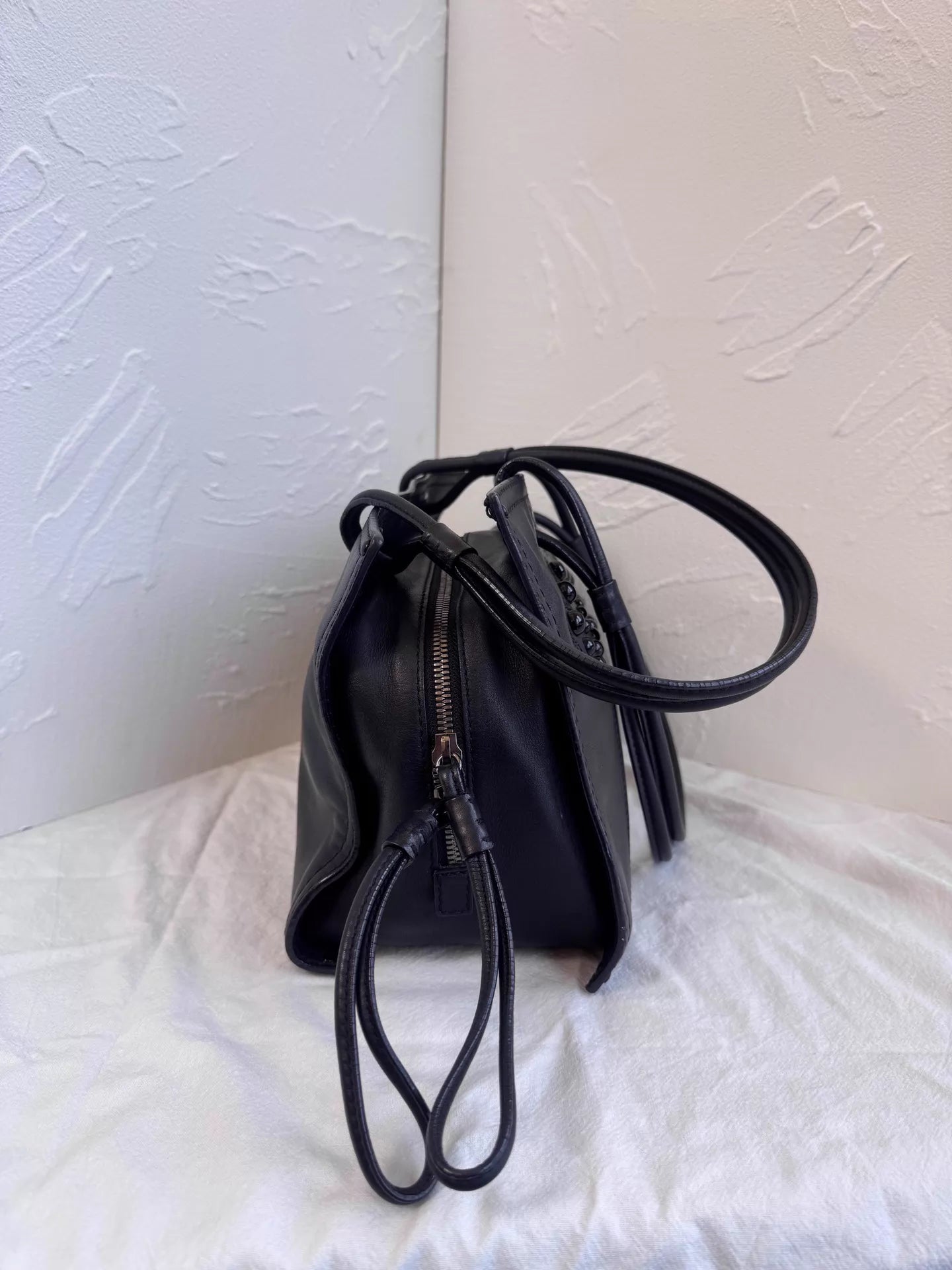 150626-bag-74 vintage middle-aged loewe handbag