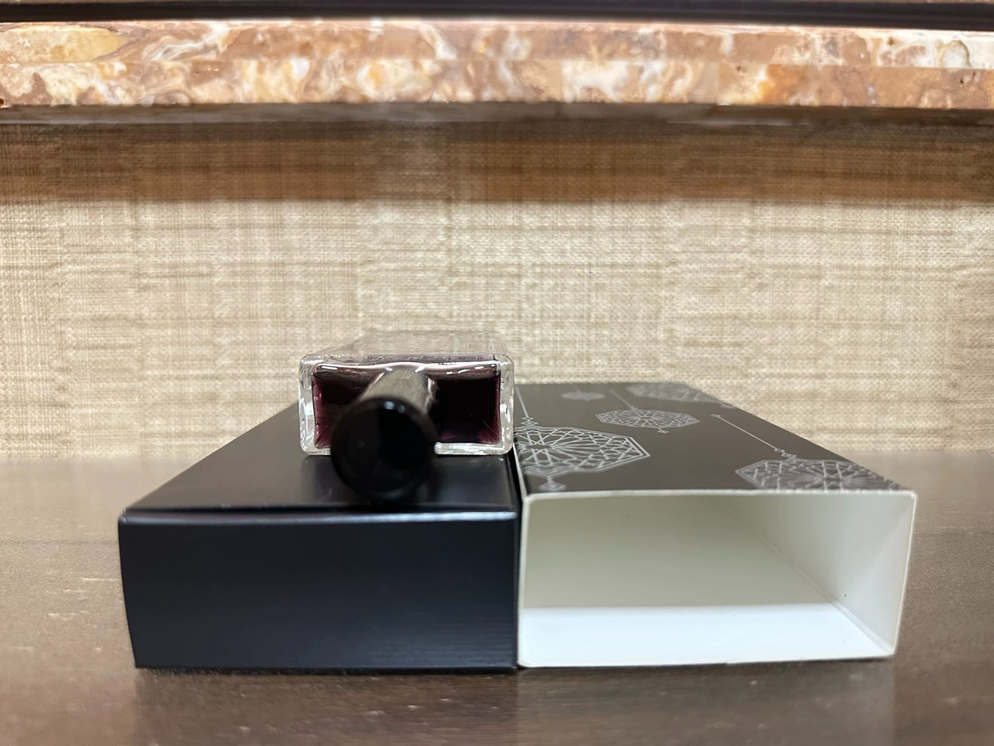 241025-98 Serge Lutens Eau de Parfum EDP 50ml 1.7oz