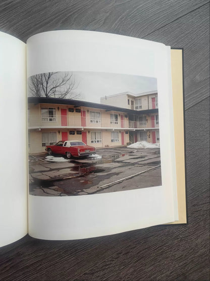 260926-102 Niagara Alec Soth