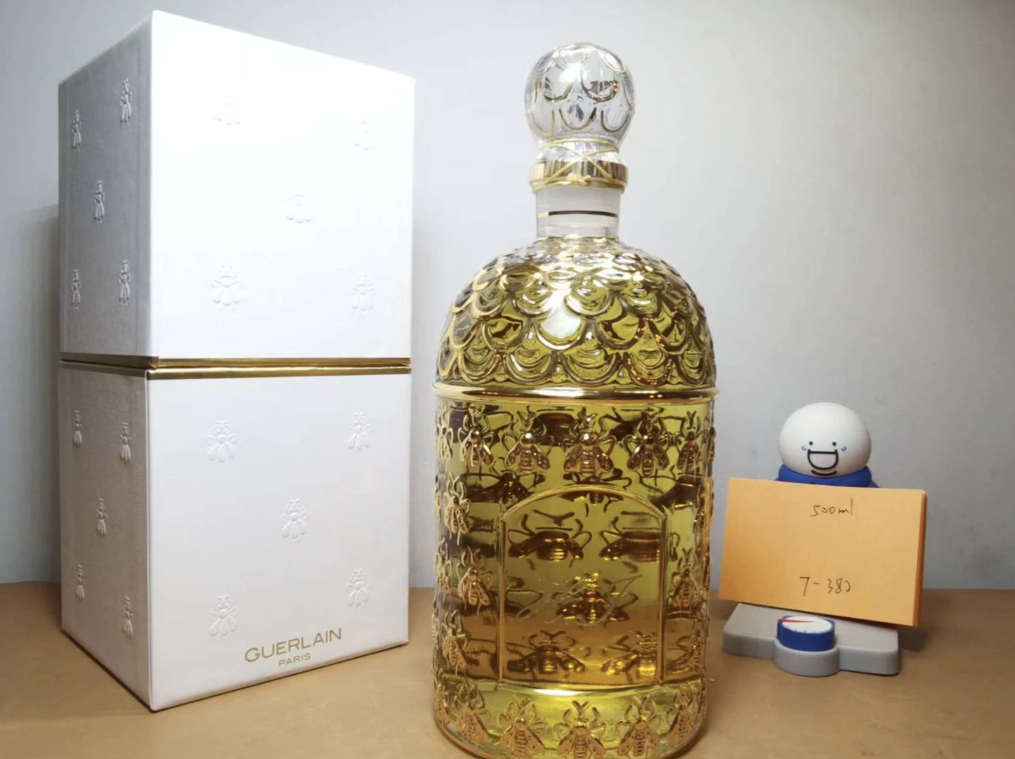 170826-89 Guerlain Madame Butterfly gilt 500ml 16.9 oz