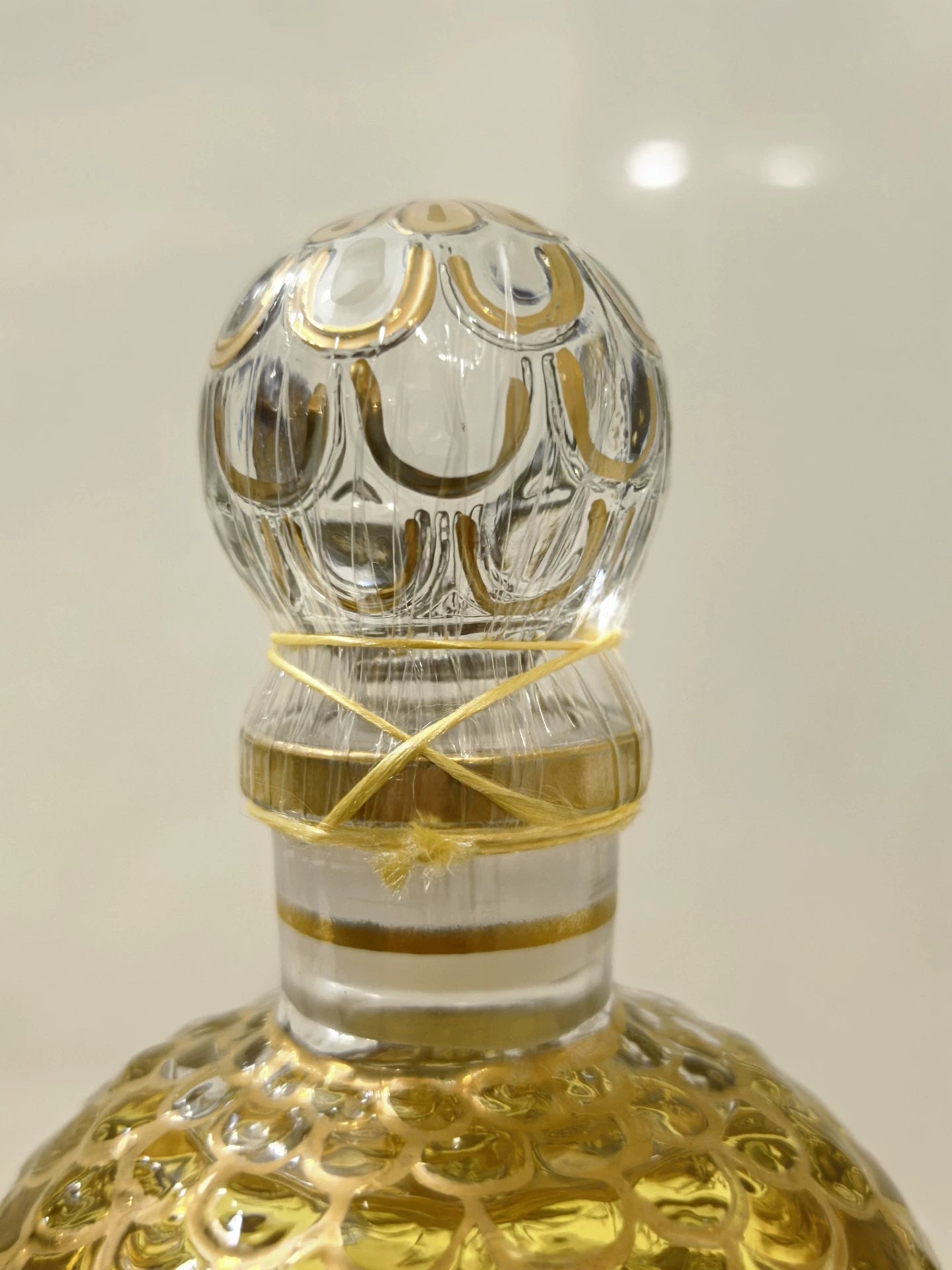 100826-25 Guerlain Madame Butterfly Bee 500ml 16.9 oz