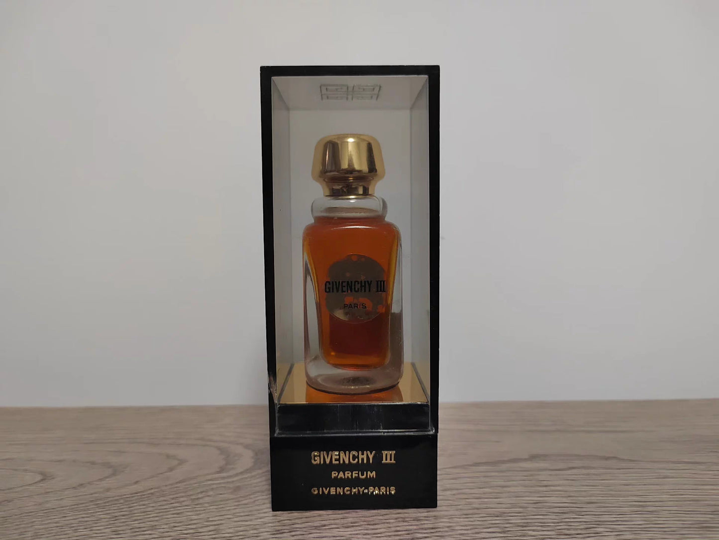 100226-62 Givenchy No. Parfum 29ml