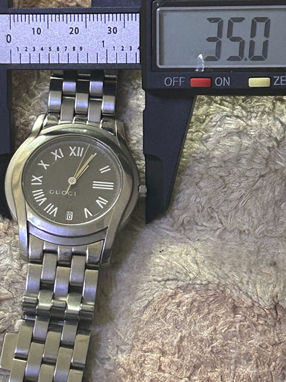 020426-watch-93 Gucci quartz watch is