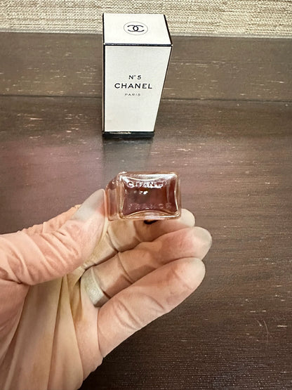 250226-46 Chanel No. 7. 5ml  Parfum Perfume