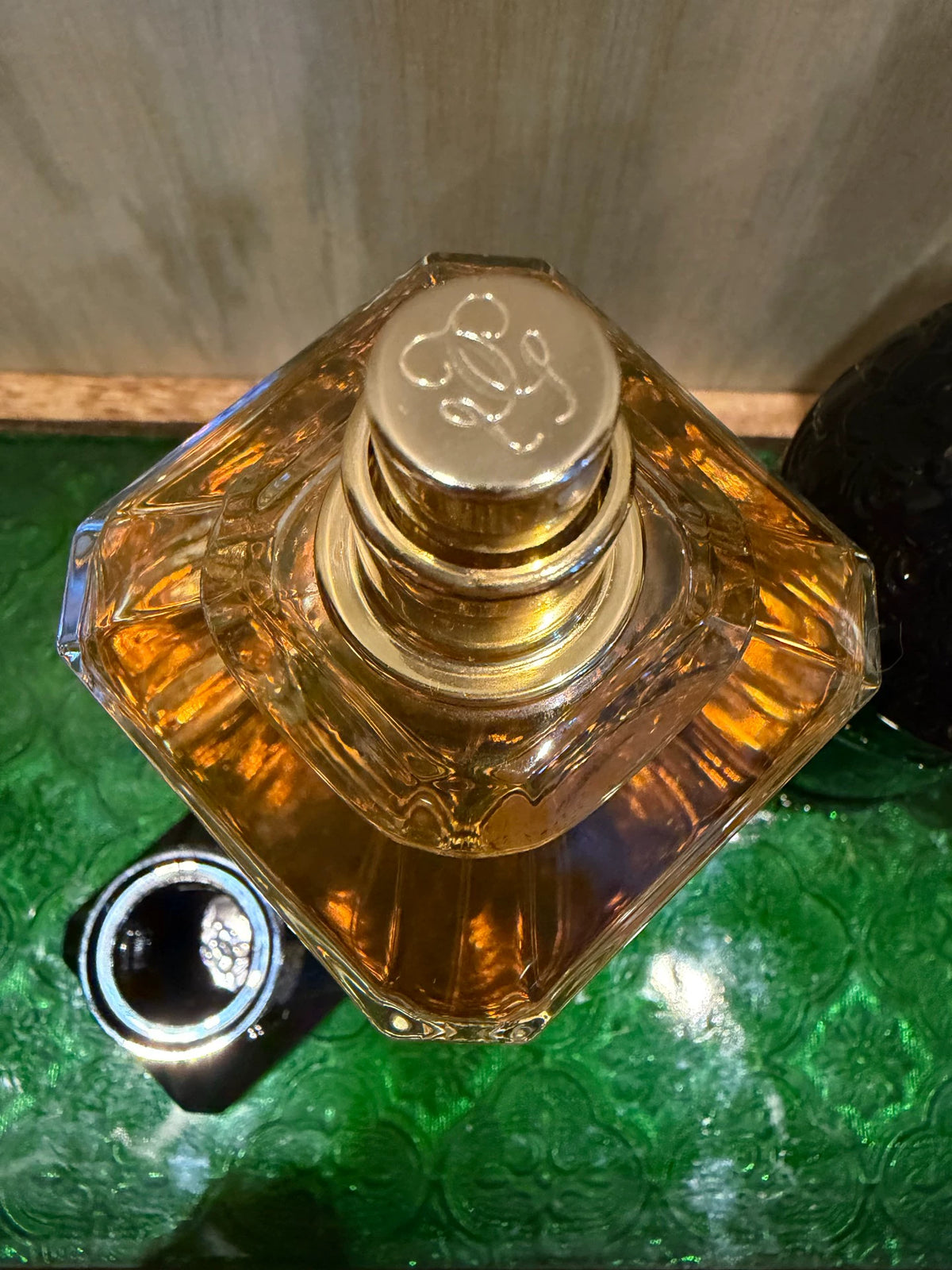 211026-46 Guerlain NEROLI OUTRENOIR Parfum