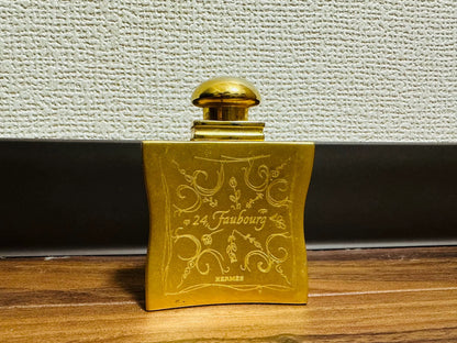 010126-29 Hermès 24 Faubourg