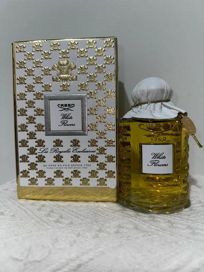190326-83 Creed Stunning Celebrity White 250ml  8.5oz