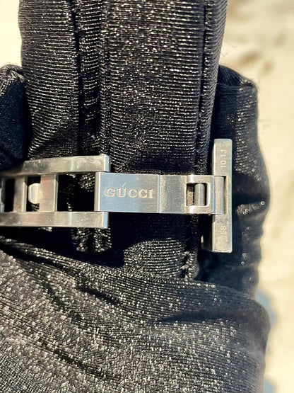 291024-70 Gucci 2570 quartz watch