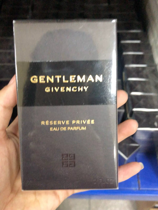 150726-156 Givenchy Gentleman Private Parfum 60ml 2 oz