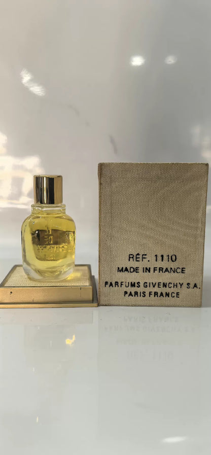 220826-143 Givenchy Old version of Perfume 4ml 0.1 oz