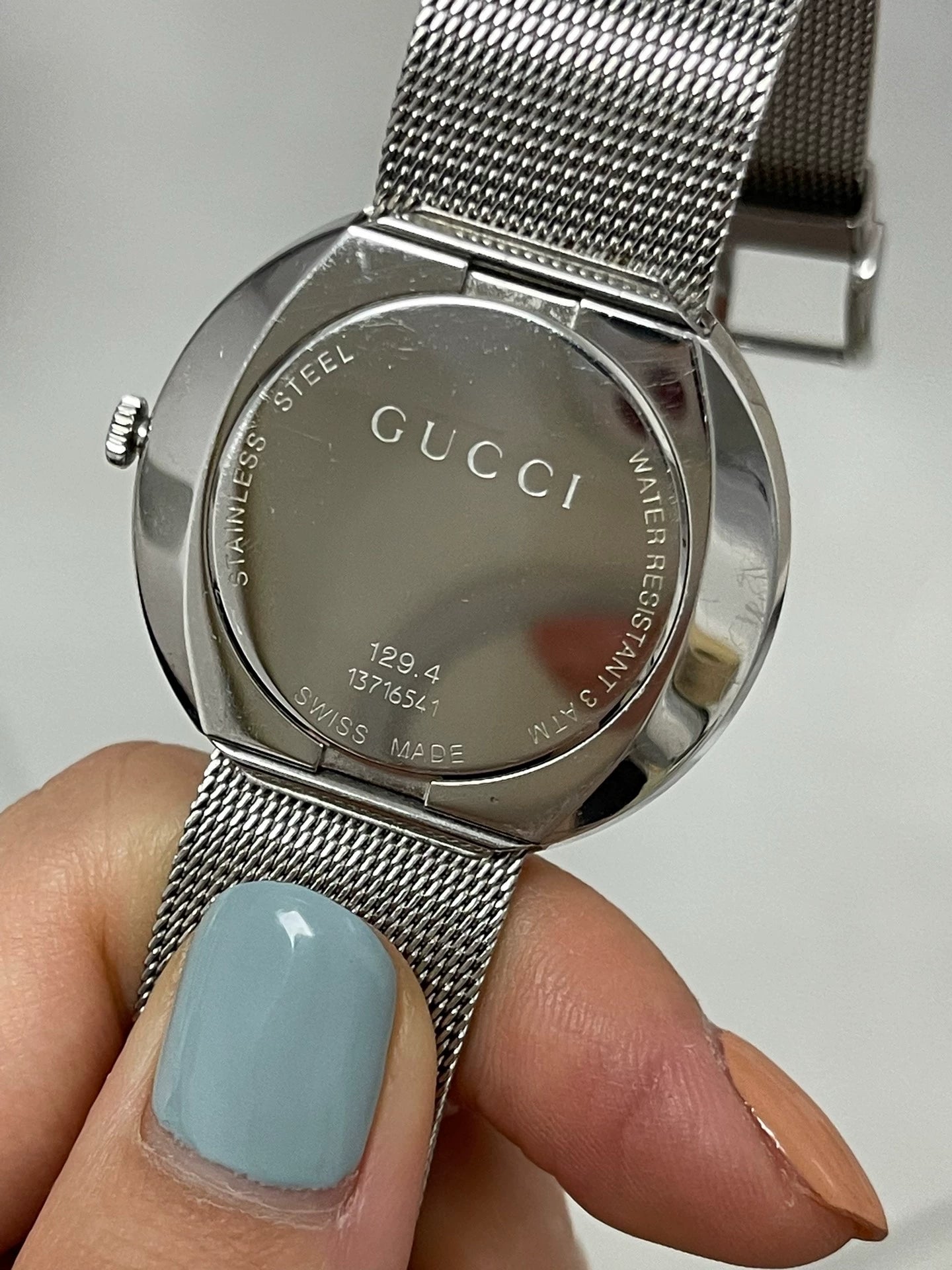 020426-watch-16 Gucci steel band watch