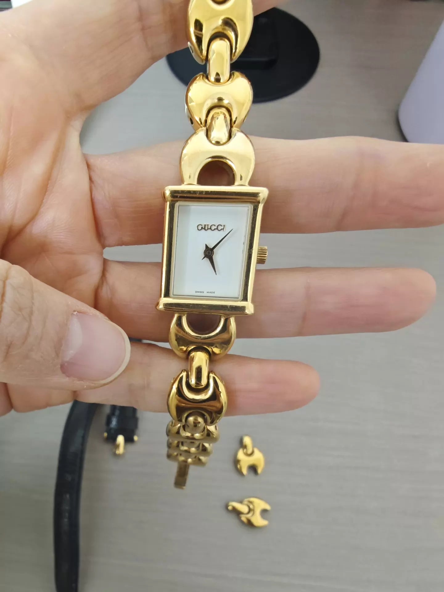 020426-watch-4 Gucci Personally idle second-hand