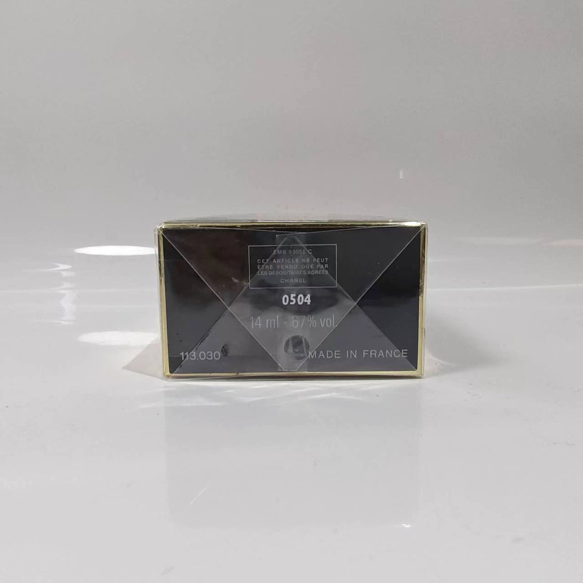 020926-569 Chanel coco women