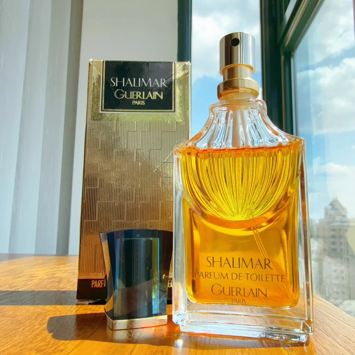 060526-53 Guerlain One Thousand One