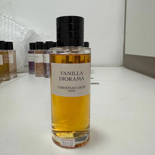 280126-93 Dior Diorama 250ml 8.5oz EDP