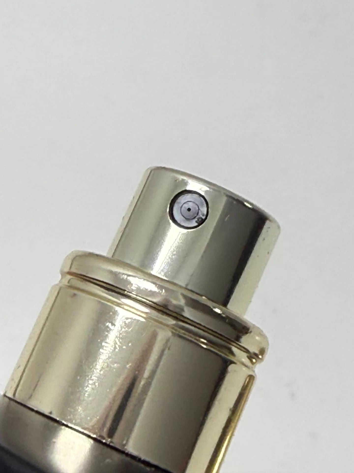 240426-126 Armani Royal Agarwood without 100ml 3.4 oz