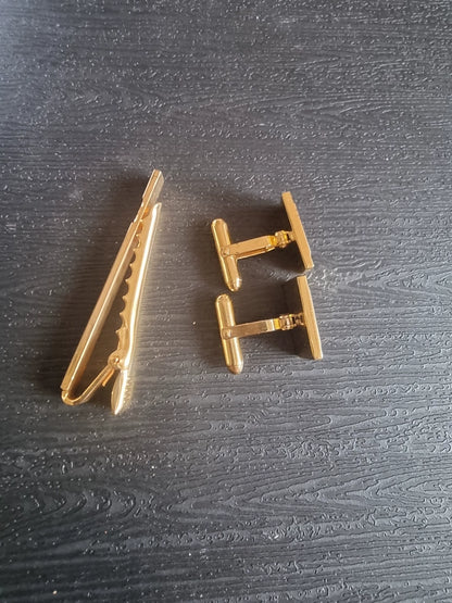 241025-77 Christian Dior Tie clip and button