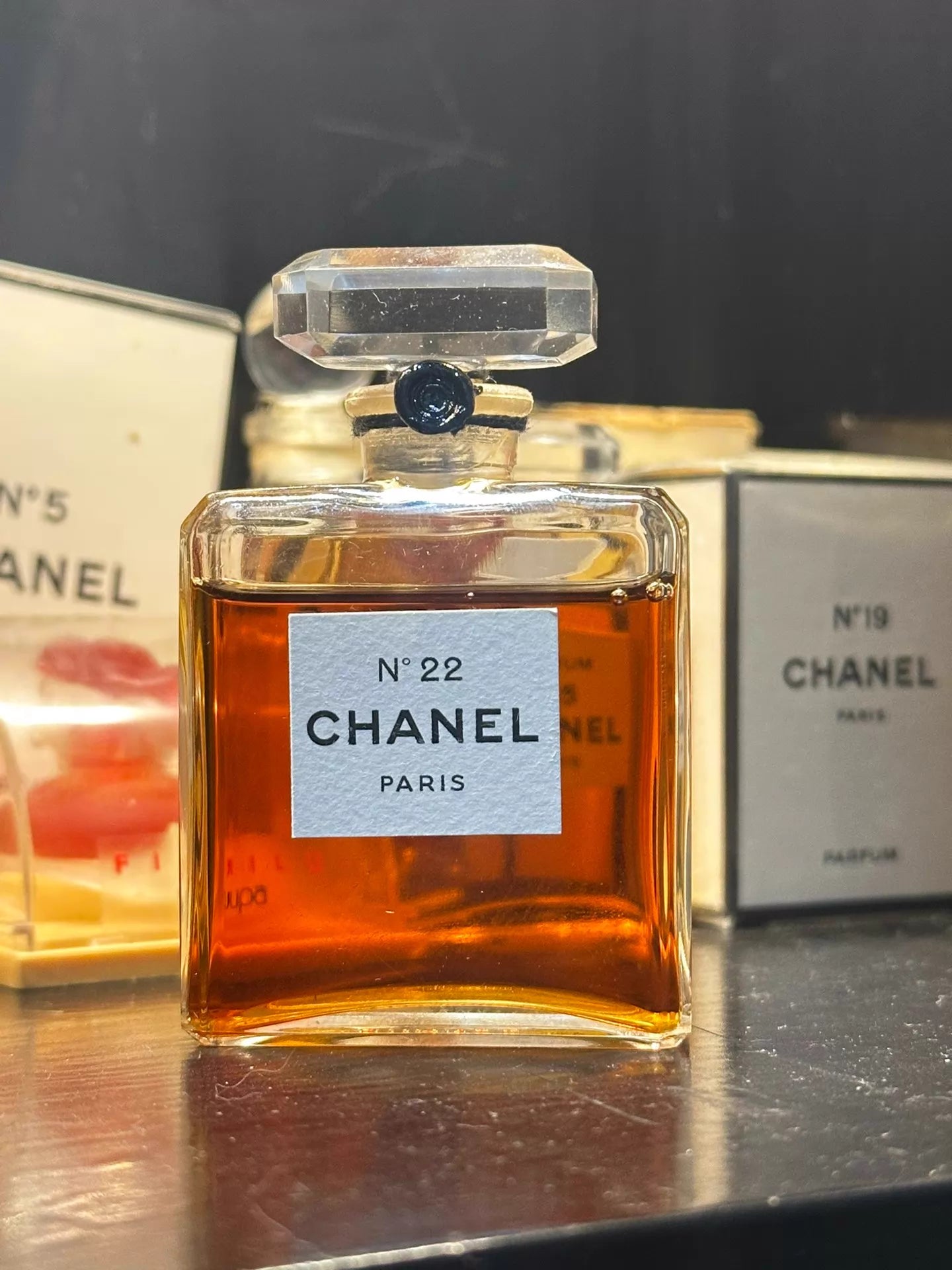 060626-32 Chanel n22 fragrance  1970s Parfum 30ml 1 oz