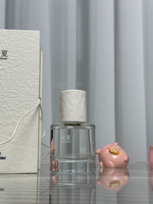 280726-146 There is box 30ml 1 oz